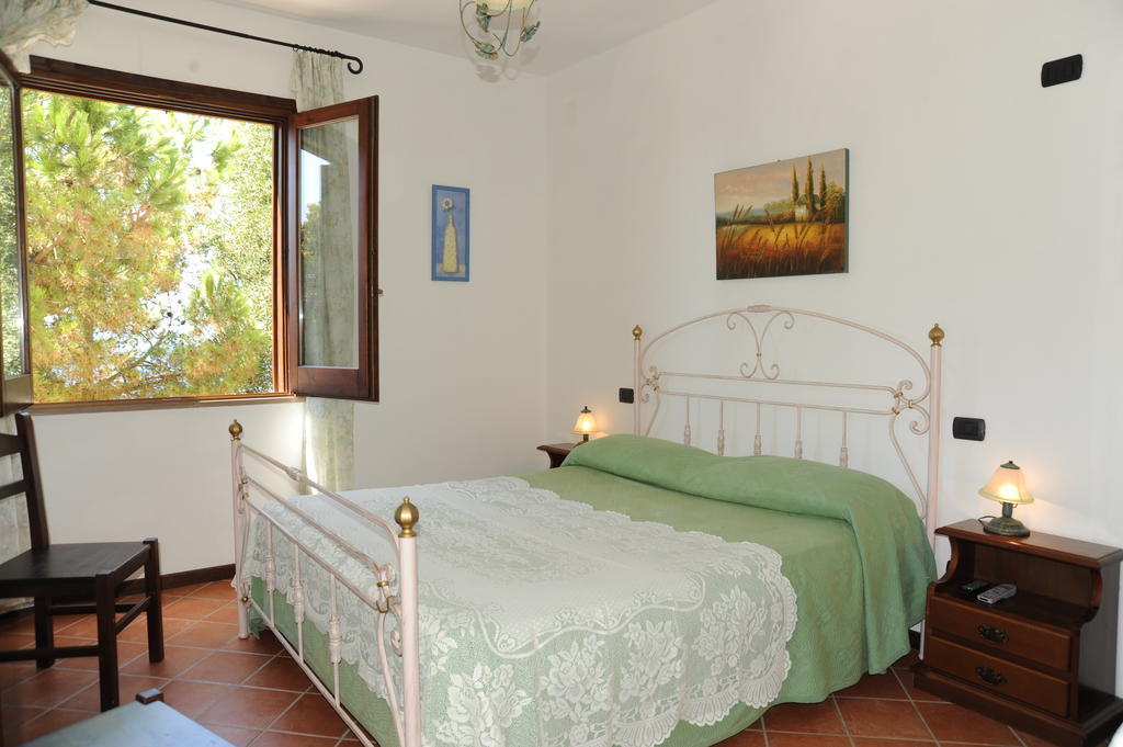 Agriturismo La Focazza Villa Ascea Room photo